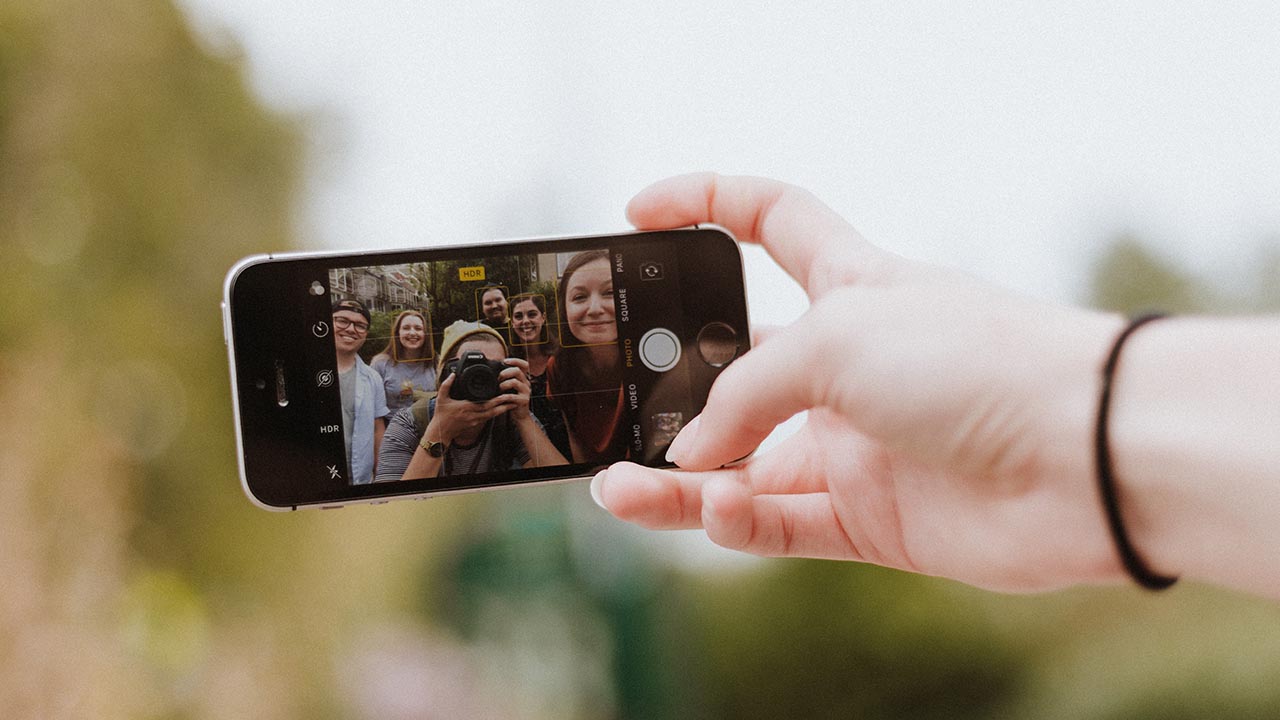 Selfie – Into the Web
